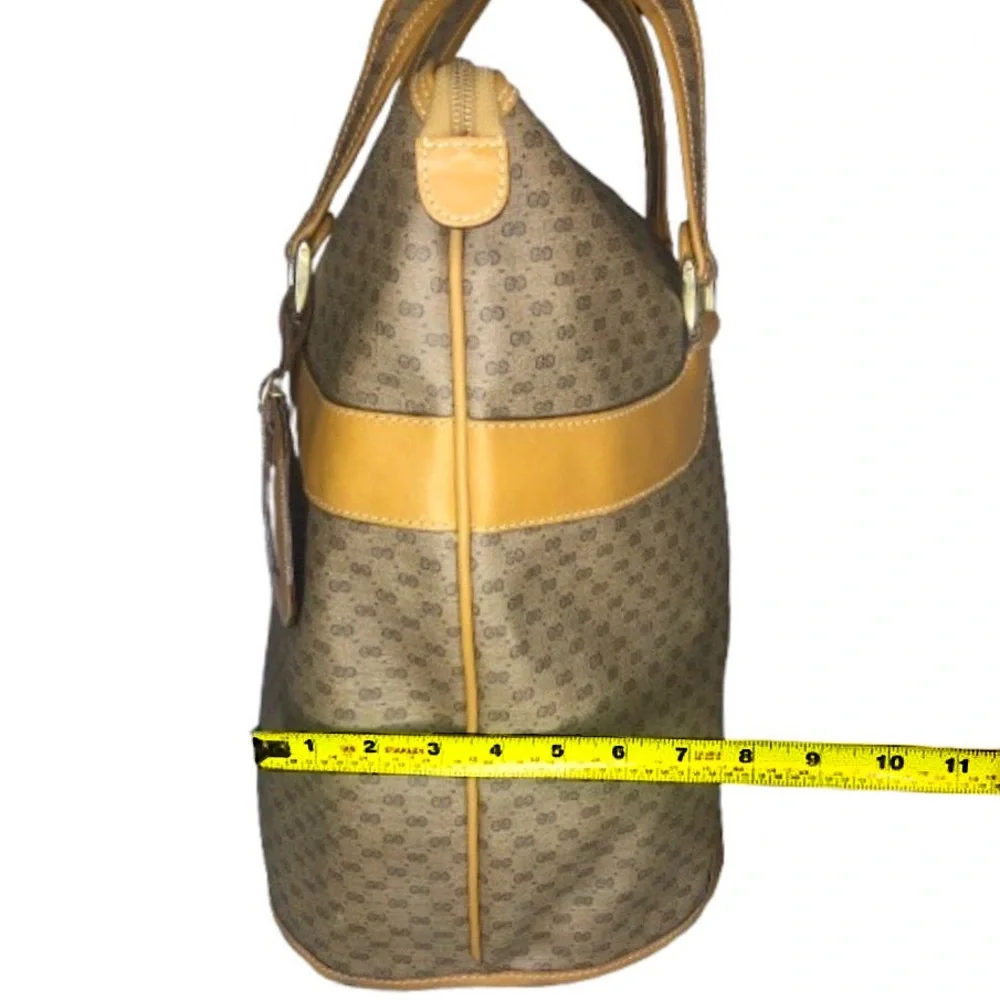 GUCCI GG Sherryline Oversized Tote Bag With: Double Zip Padlock Key Hangtag